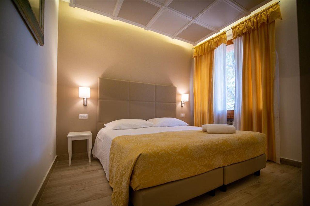Hotel Villa San Giorgio Poggibonsi Eksteriør billede