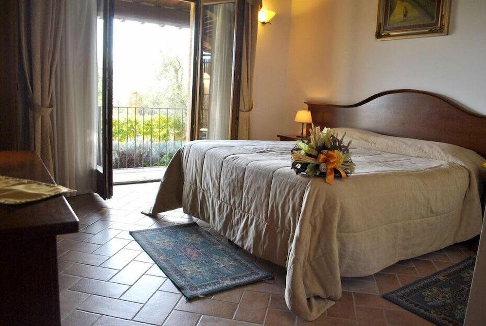 Hotel Villa San Giorgio Poggibonsi Eksteriør billede