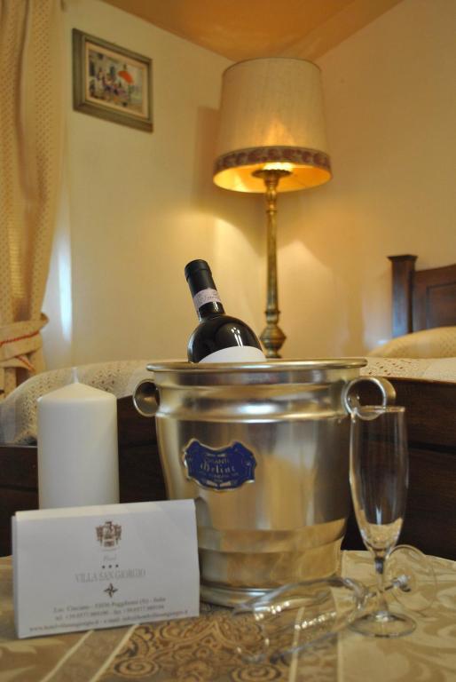 Hotel Villa San Giorgio Poggibonsi Værelse billede